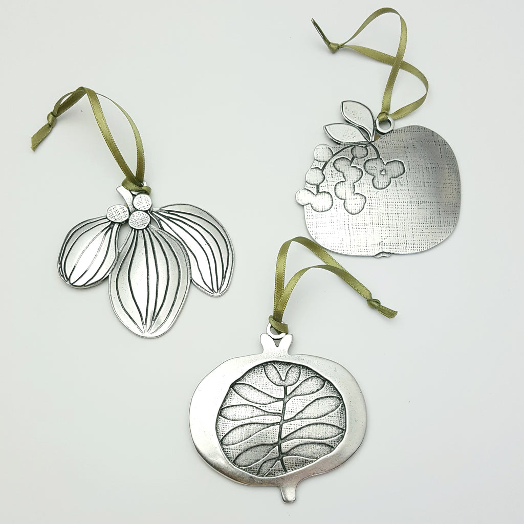 Lotta Jansdotter x Beehive Mistletoe Ornament